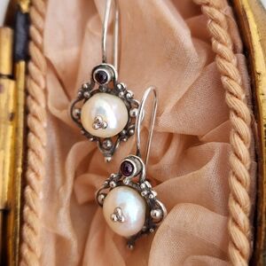 Dainty Vintage Earrings Pearl Garnet Gemstone Sterling Silver 925